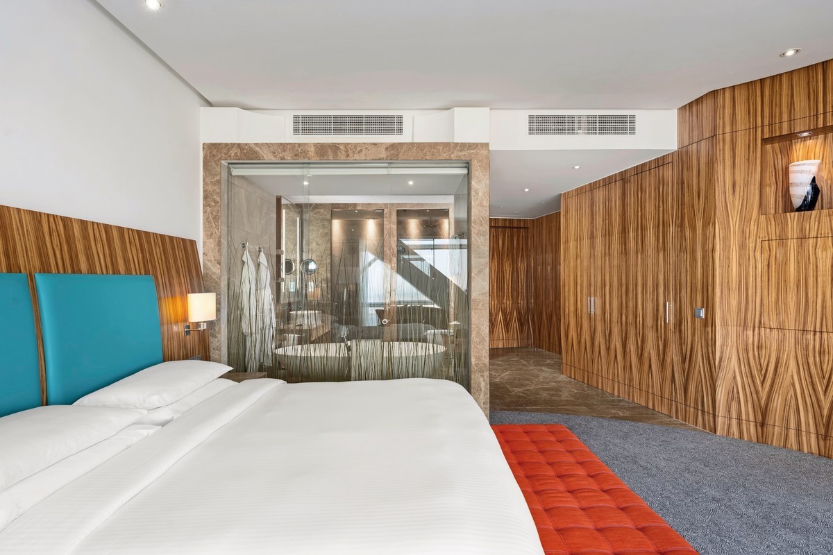 Hotel Andaz Capital Gate Abu Dhabi by Hyatt, Vereinigte Arabische Emirate, Abu Dhabi, Bild 2