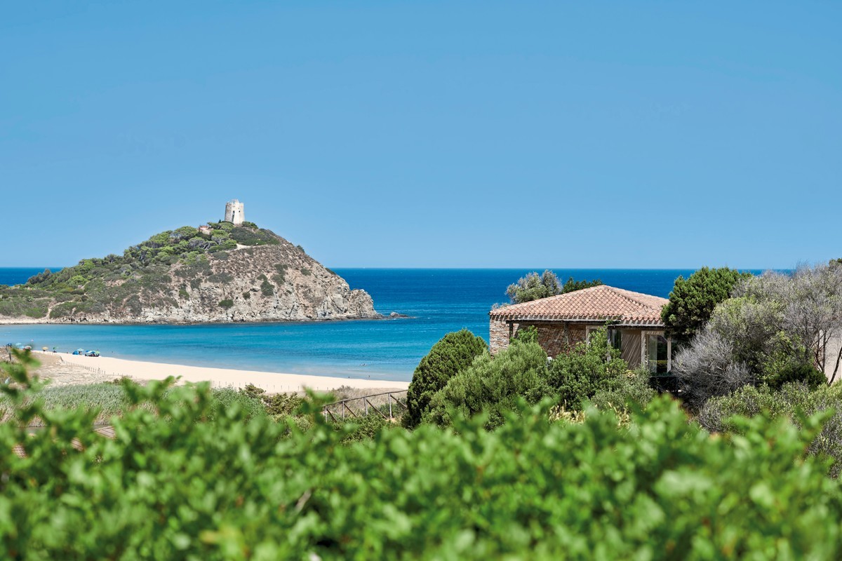 Hotel Baia di Chia Resort Sardinia, Curio Collection by Hilton, Italien, Sardinien, Chia, Bild 1