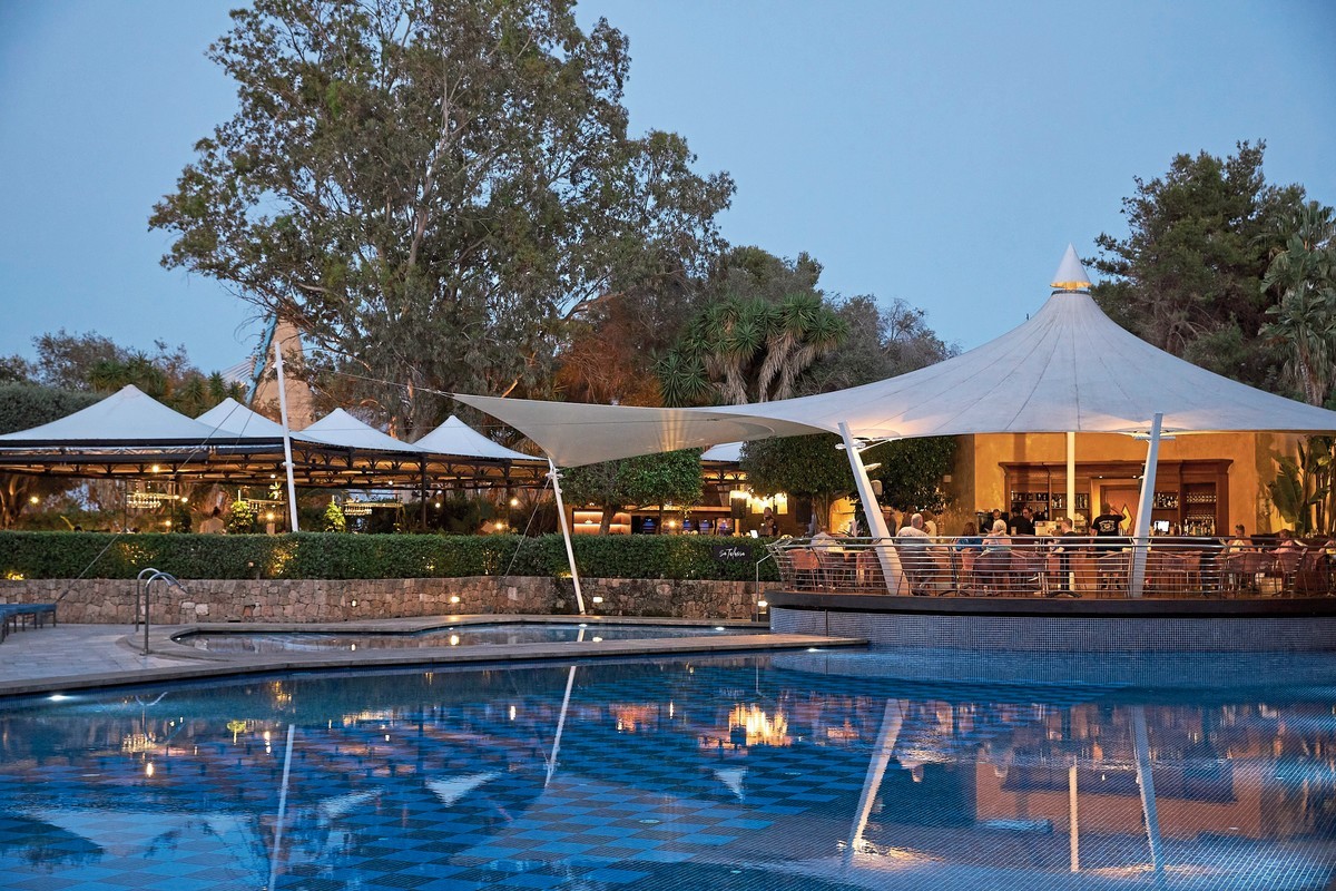 Hotel Insotel Fenicia Prestige Suites & Spa, Spanien, Ibiza, Santa Eulalia del Rio, Bild 12