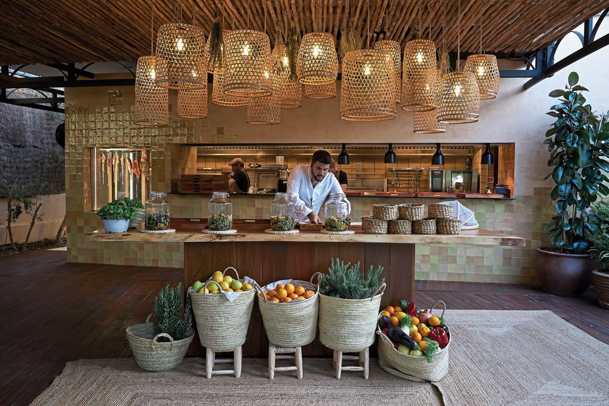 Hotel Insotel Fenicia Prestige Suites & Spa, Spanien, Ibiza, Santa Eulalia del Rio, Bild 13