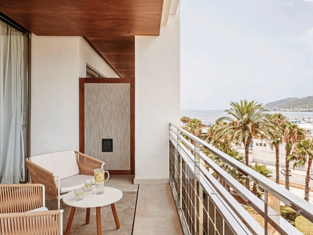 Hotel Aguas de Ibiza Grand Luxe, Spanien, Ibiza, Santa Eulalia del Rio, Bild 14