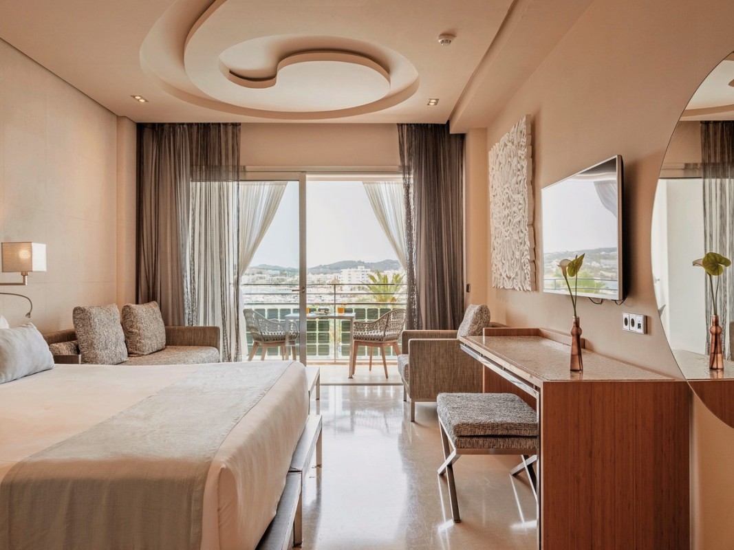 Hotel Aguas de Ibiza Grand Luxe, Spanien, Ibiza, Santa Eulalia del Rio, Bild 23