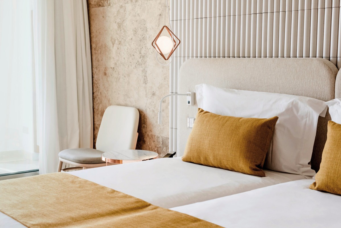 Hotel Aguas de Ibiza Grand Luxe, Spanien, Ibiza, Santa Eulalia del Rio, Bild 24