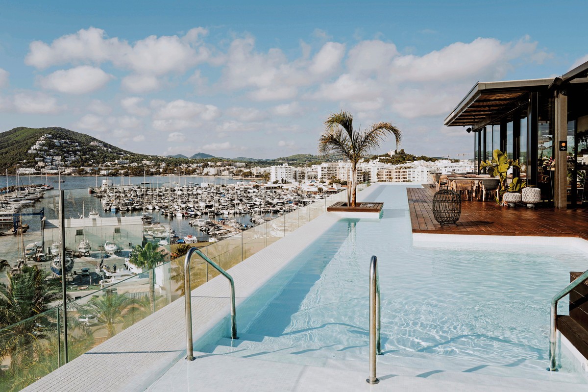 Hotel Aguas de Ibiza Grand Luxe, Spanien, Ibiza, Santa Eulalia del Rio, Bild 4
