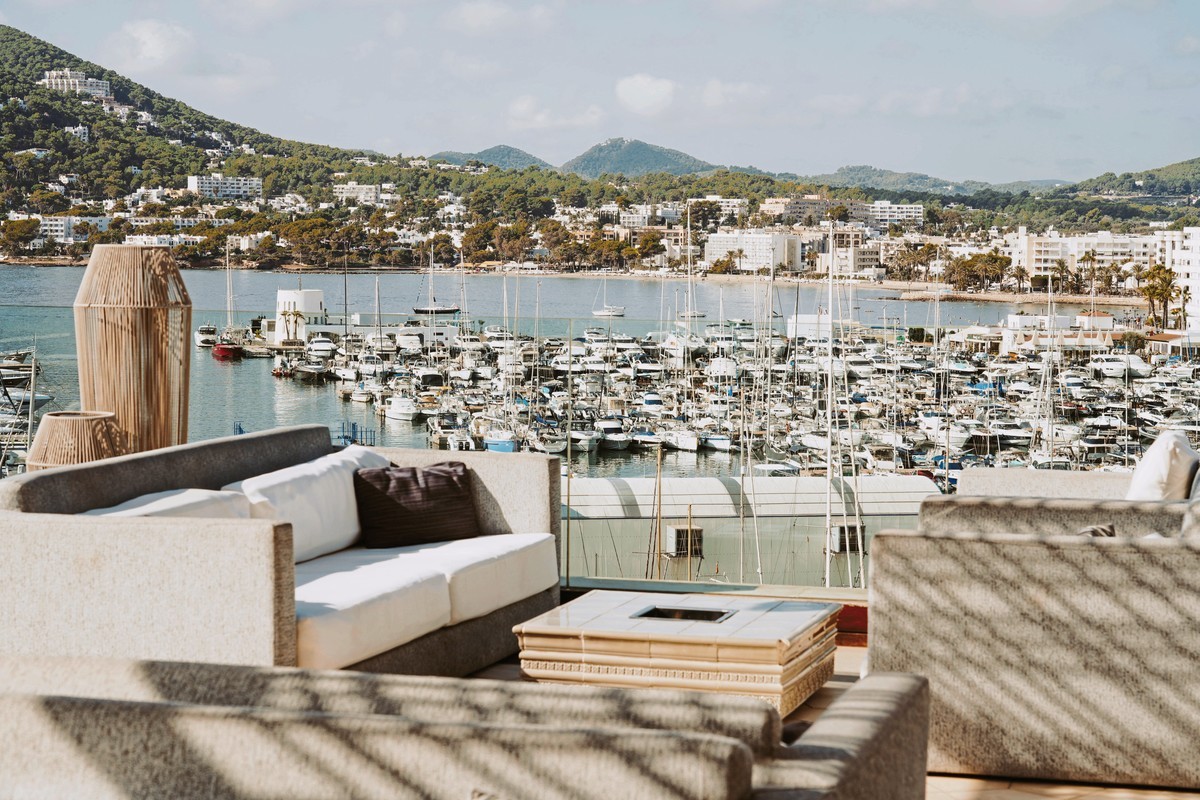Hotel Aguas de Ibiza Grand Luxe, Spanien, Ibiza, Santa Eulalia del Rio, Bild 6