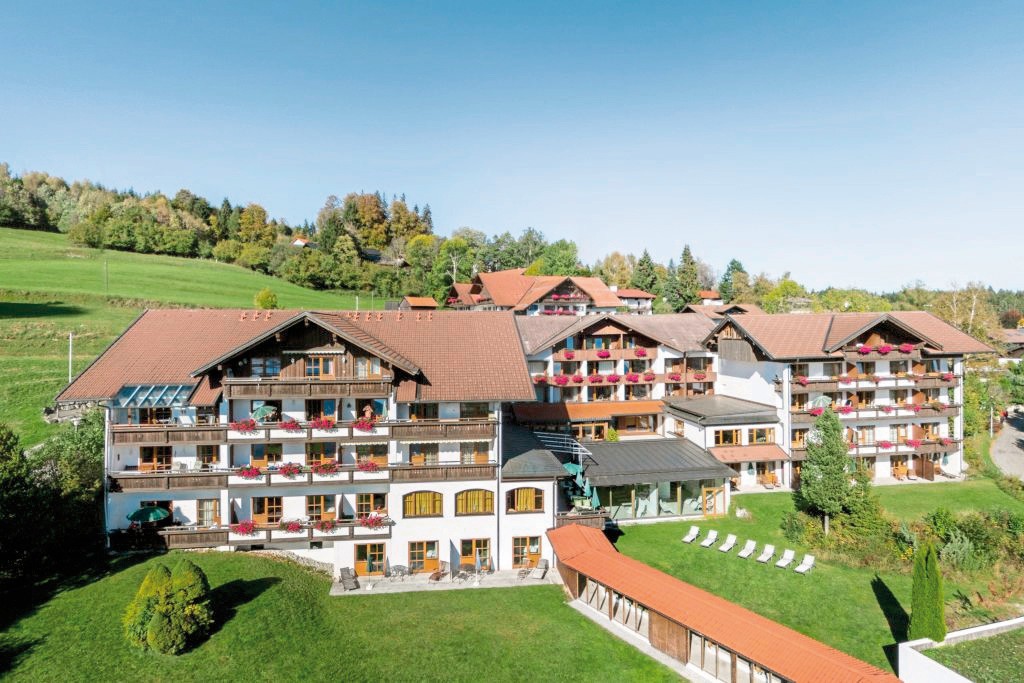 Hartungs Hoteldorf, Deutschland, Bayern, Hopfen am See, Bild 1