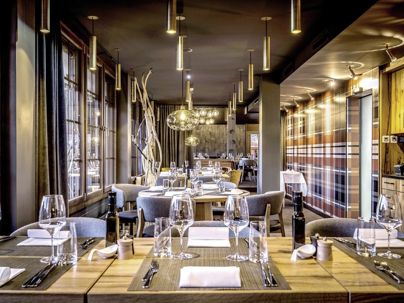Hotel Huus Gstaad, Schweiz, Berner Oberland, Gstaad, Bild 8
