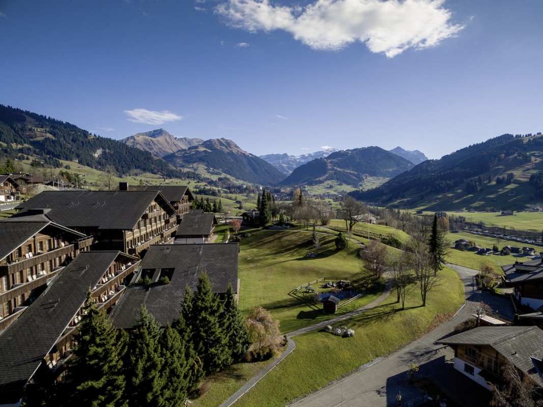 Hotel Huus Gstaad, Schweiz, Berner Oberland, Gstaad, Bild 2