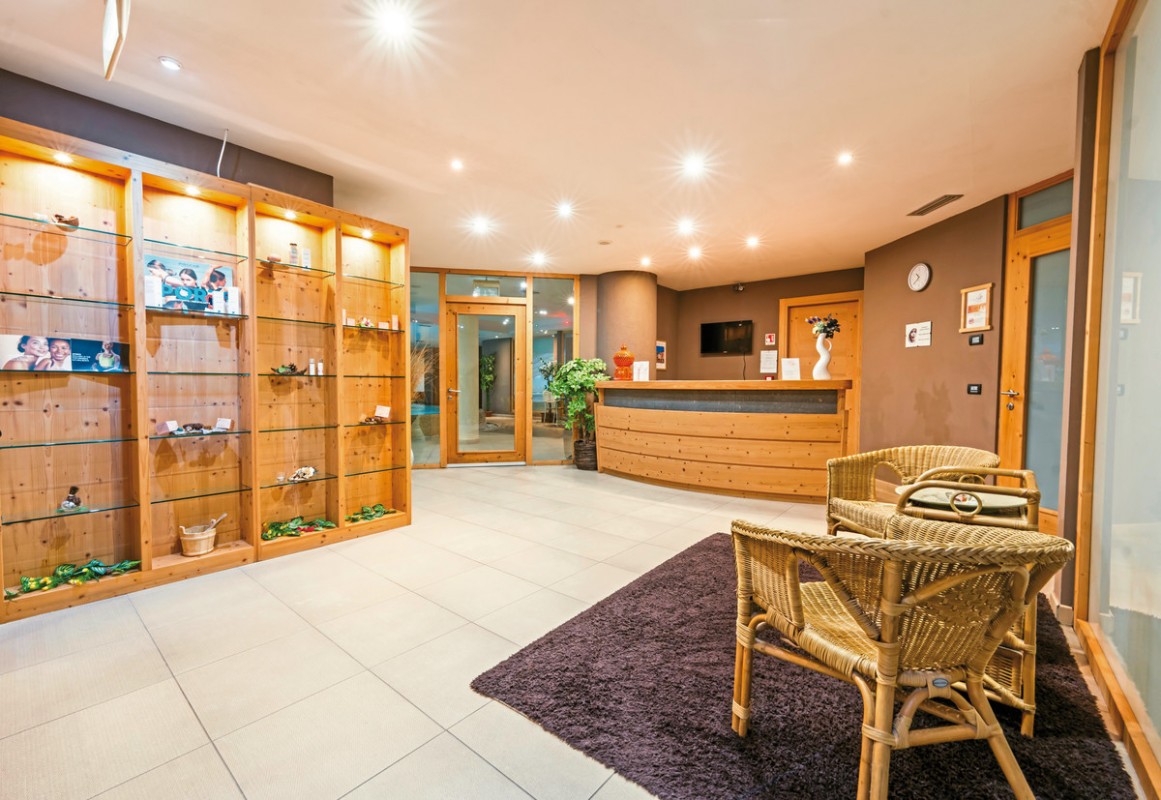 Hotel Alpine Mugon, Italien, Südtirol, Monte Bondone, Bild 12