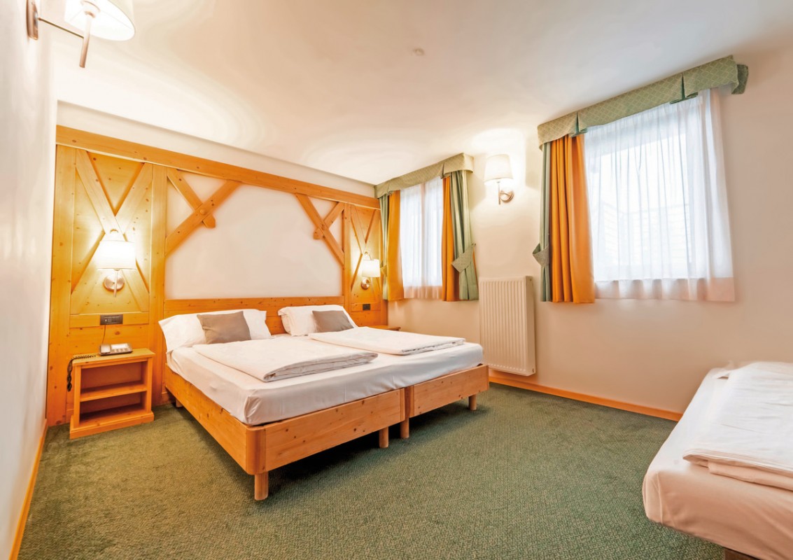 Hotel Alpine Mugon, Italien, Südtirol, Monte Bondone, Bild 4