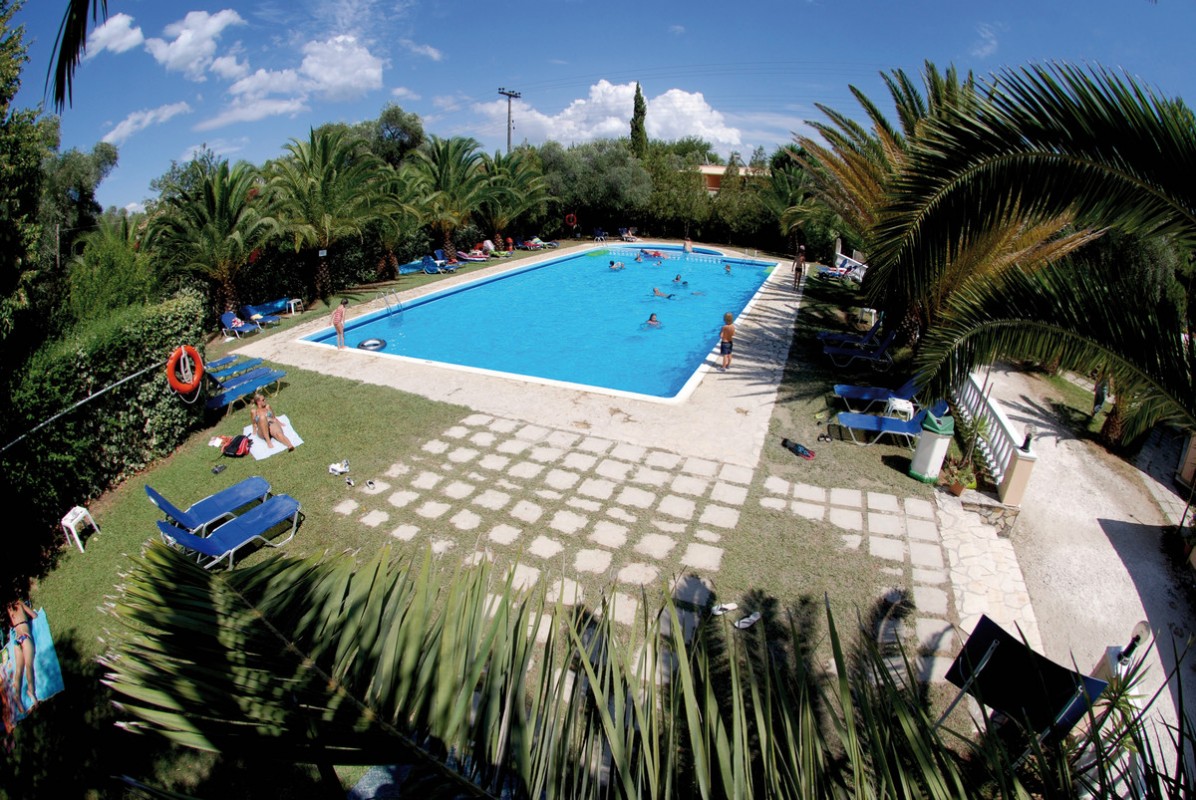 Hotel Karda Beach Camping & Bungalows (by Happy Camp), Griechenland, Korfu, Dassia, Bild 1