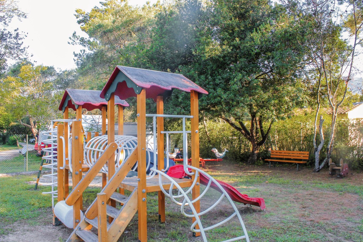 Hotel Karda Beach Camping & Bungalows (by Happy Camp), Griechenland, Korfu, Dassia, Bild 9