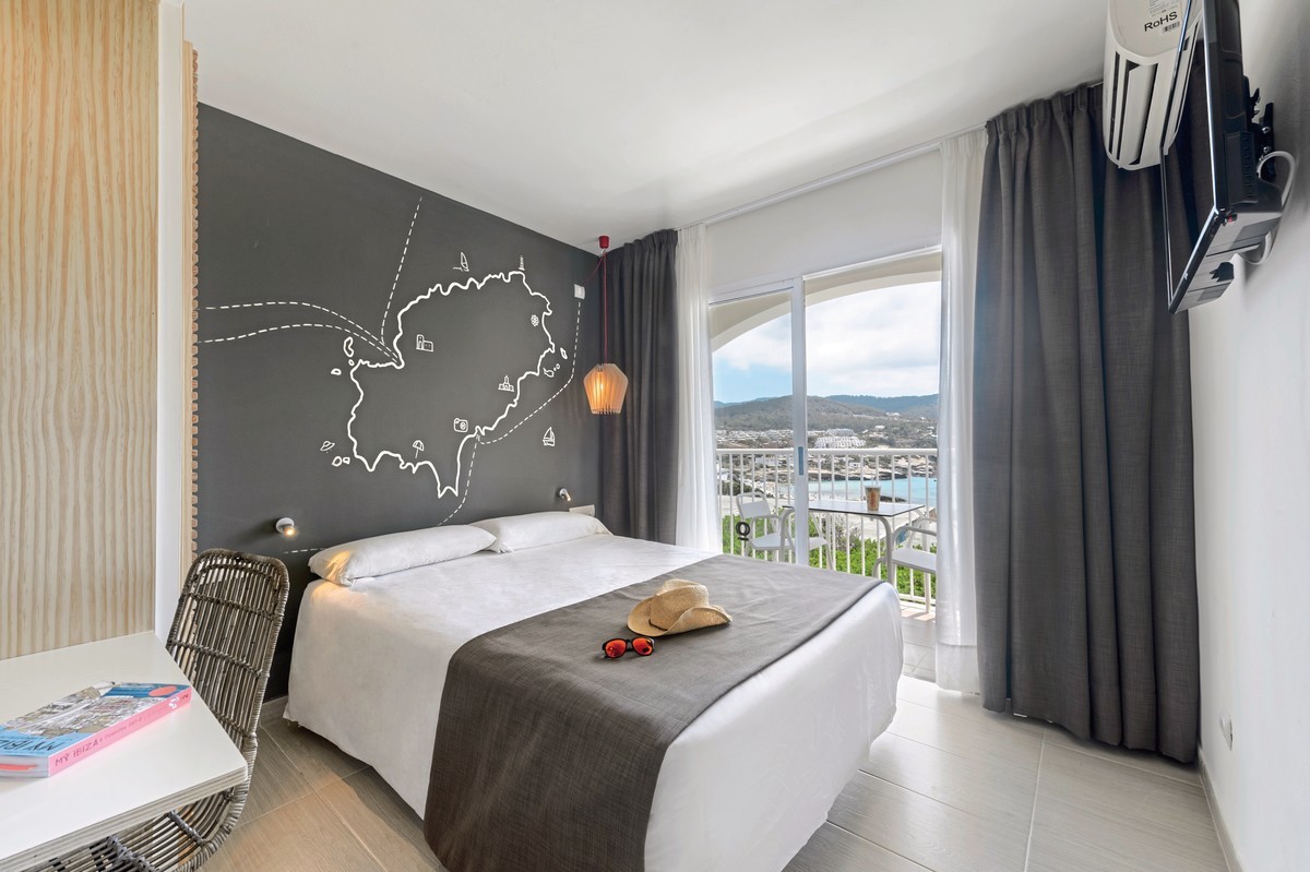 Hotel Vibra Cala Tarida, Spanien, Ibiza, Cala Tarida, Bild 7