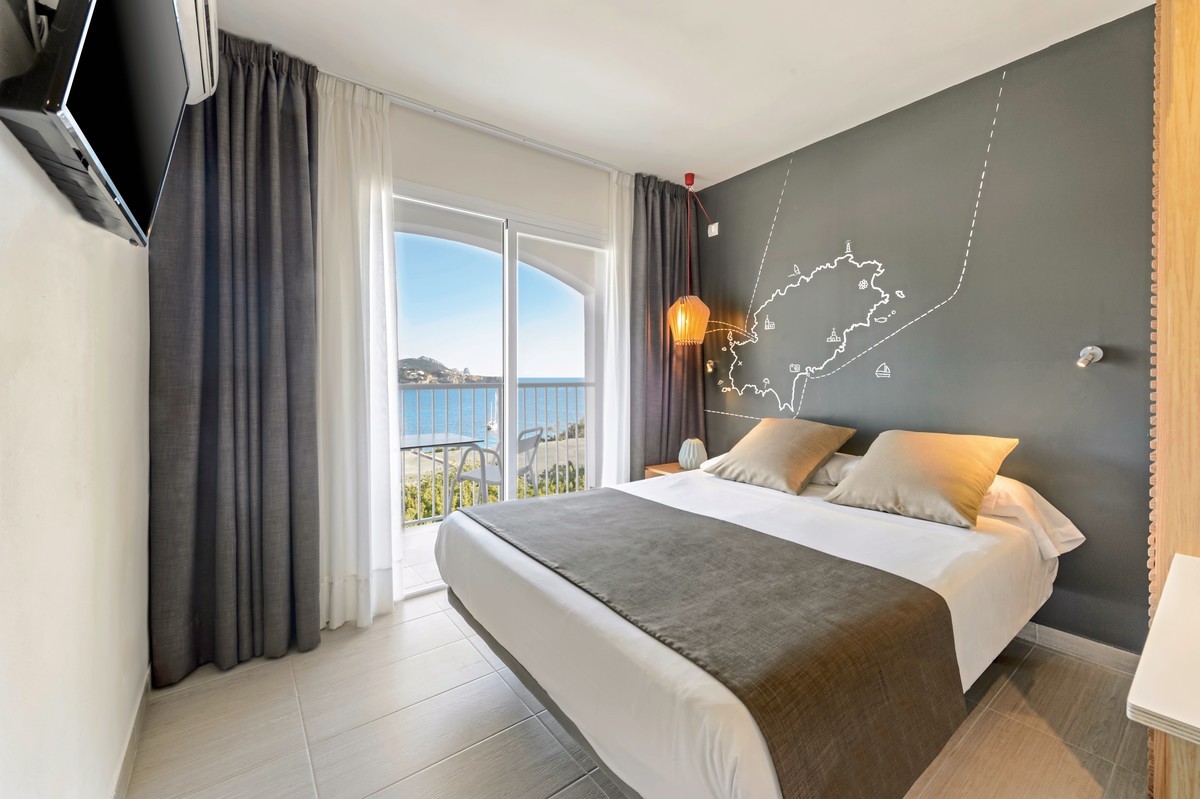 Hotel Vibra Cala Tarida, Spanien, Ibiza, Cala Tarida, Bild 9