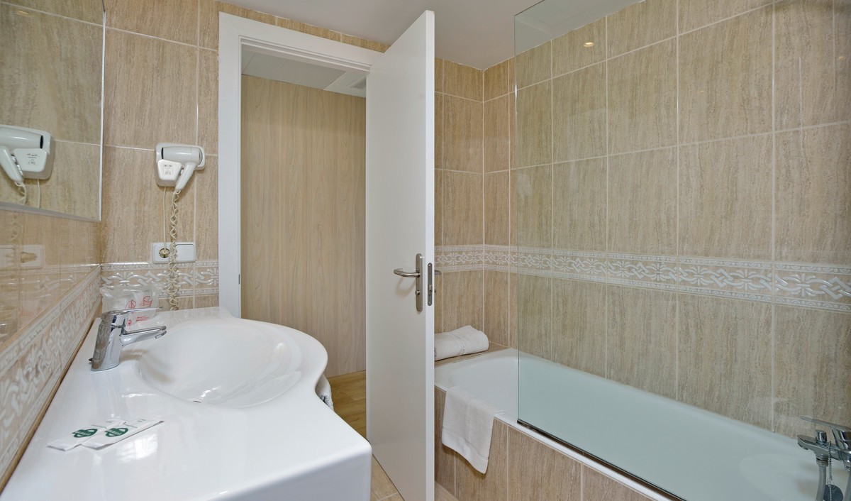 Hotel Alua Hawaii Ibiza by AMR Collection, Spanien, Ibiza, Sant Antoni de Portmany, Bild 11