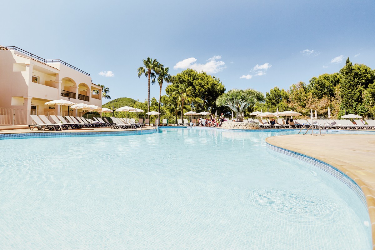 Hotel Invisa Cala Blanca, Spanien, Ibiza, Es Figueral, Bild 3