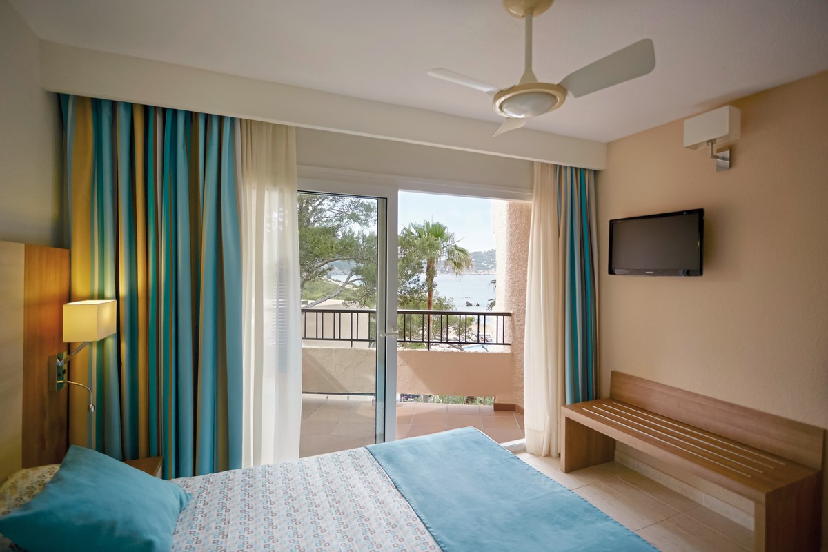Hotel Invisa Cala Blanca, Spanien, Ibiza, Es Figueral, Bild 15