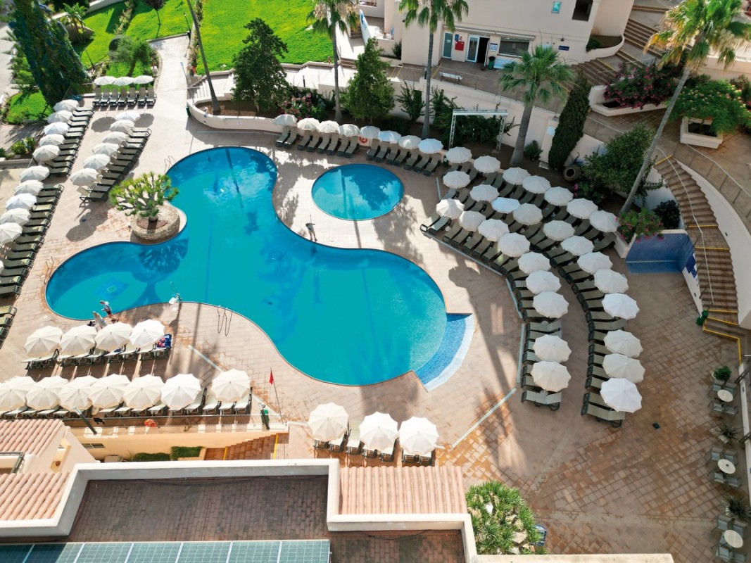 Hotel Invisa Cala Blanca, Spanien, Ibiza, Es Figueral, Bild 2