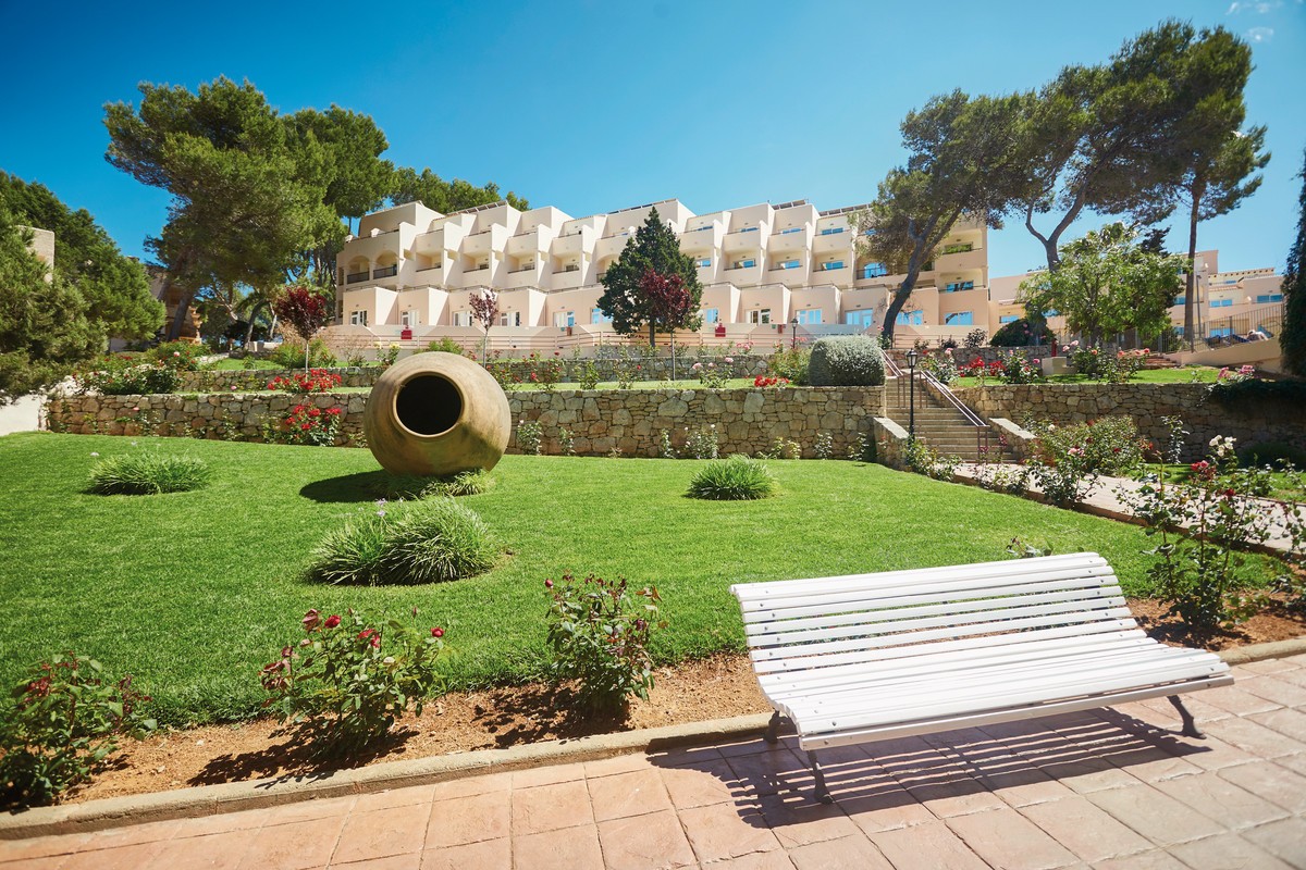 Hotel Invisa Cala Blanca, Spanien, Ibiza, Es Figueral, Bild 7