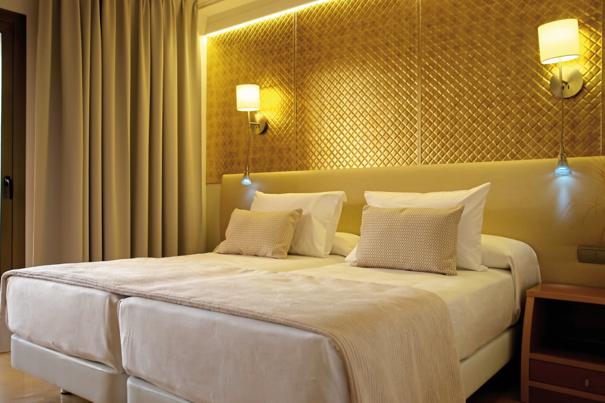 Hotel Invisa La Cala, Spanien, Ibiza, Santa Eulalia del Rio, Bild 5