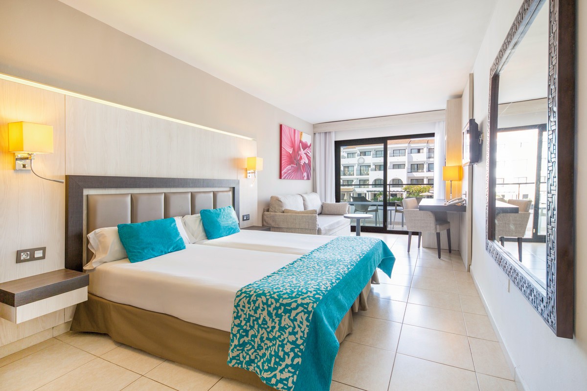 Hotel FERGUS Style Bahamas, Spanien, Ibiza, Playa d'en Bossa, Bild 9