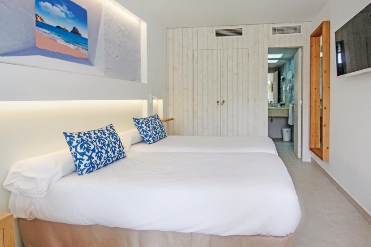 Hotel BG Portinatx Beach Club, Spanien, Ibiza, Portinatx, Bild 18