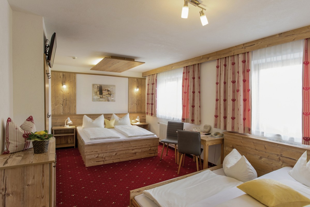 Hotel Sportpension Singer, Österreich, Tirol, Birgitz, Bild 3