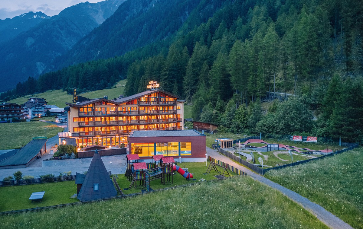 Hotel Sunny, Österreich, Tirol, Sölden, Bild 5