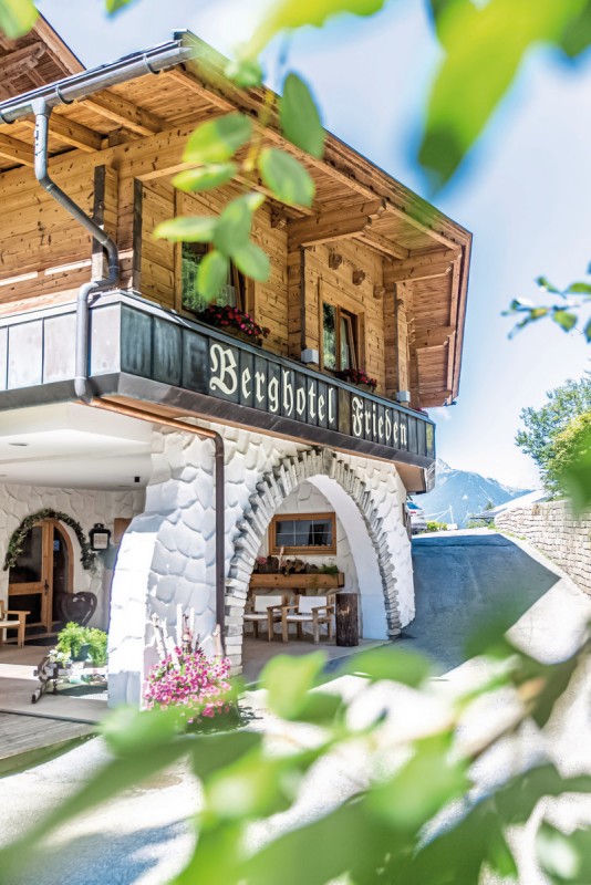 Das Alpine Panorama Hotel Frieden, Österreich, Tirol, Hochpillberg, Bild 2