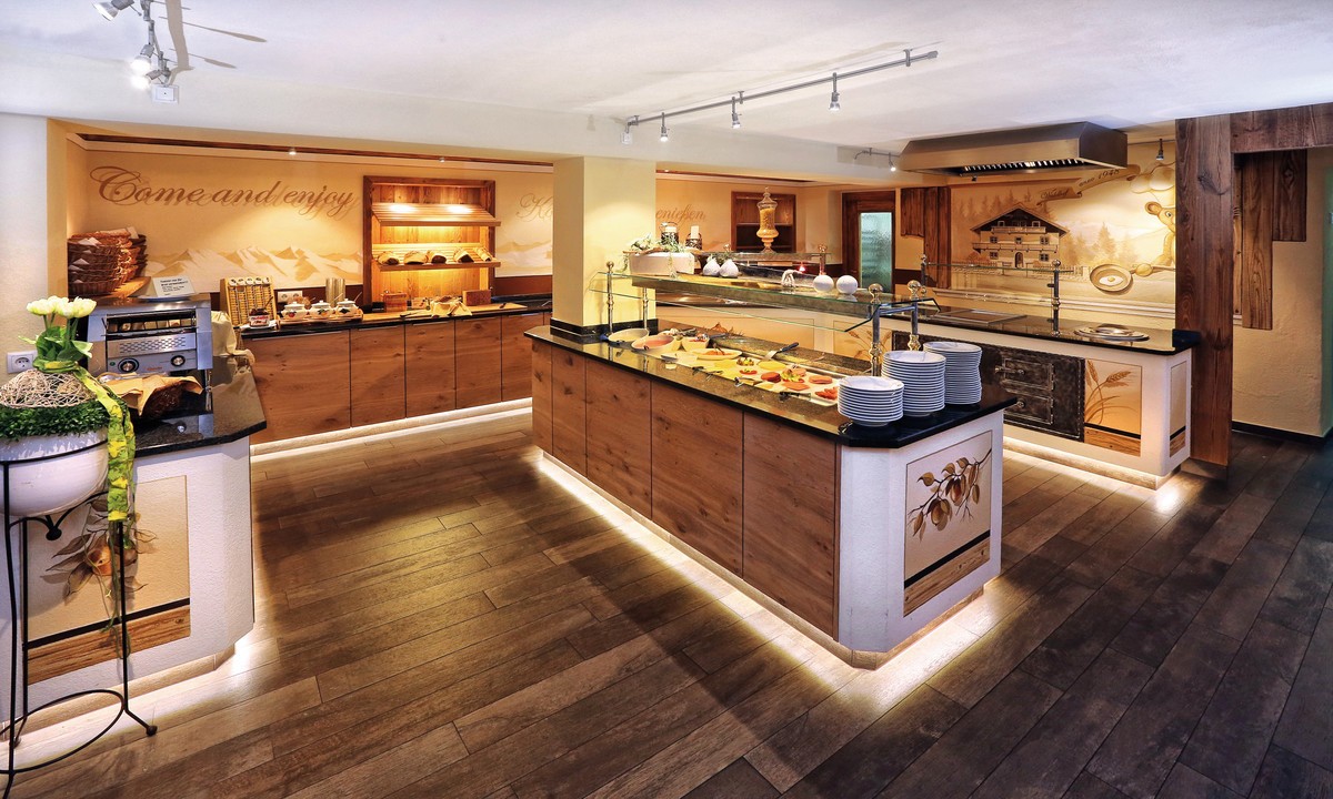 Hotel Aktivhotel Waldhof, Österreich, Tirol, Oetz, Bild 20