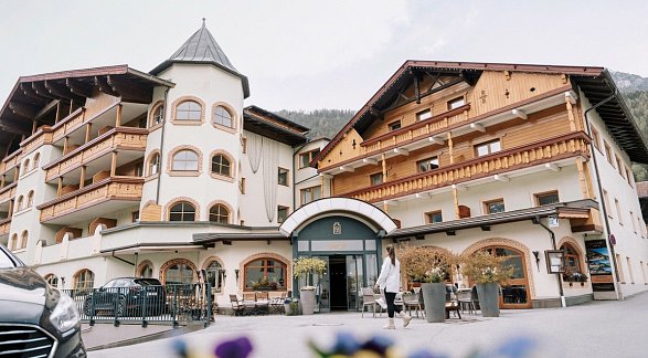 Hotel Alpin Resort Stubaier Hof, Österreich, Tirol, Fulpmes, Bild 1