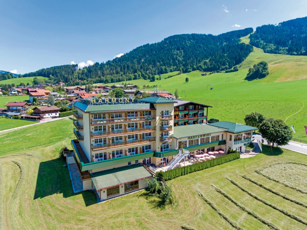 Hotel Harfenwirt & Nebenhaus, Österreich, Tirol, Niederau, Bild 1