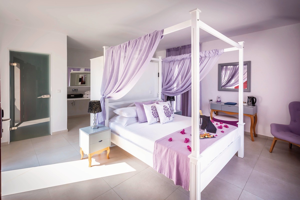 MAR n MAR Crown Hotel and Suites, Griechenland, Santorini, Kamari, Bild 16
