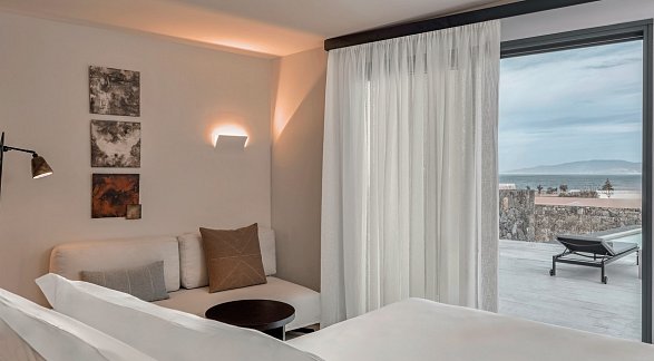 Hotel Domes Novos Santorini, Autograph Collection, Griechenland, Santorini, Tholos, Bild 4