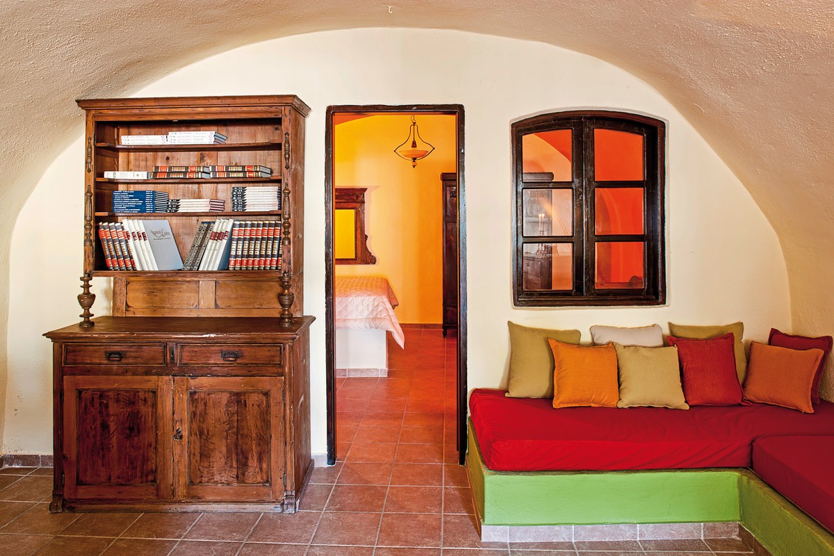 Hotel Lava Suites & Lounge, Griechenland, Santorini, Fira, Bild 17