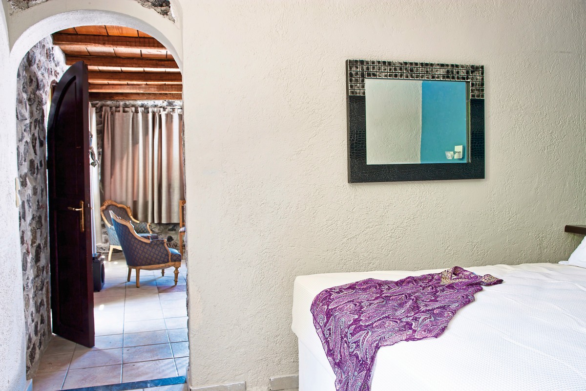 Hotel Lava Suites & Lounge, Griechenland, Santorini, Fira, Bild 8
