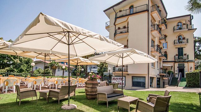 Hotel Flora, Italien, Oberitalienische Seen & Gardasee, Stresa