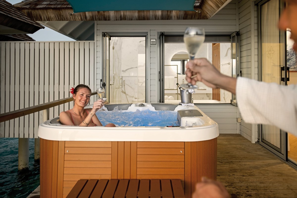 Hotel Outrigger Maldives Maafushivaru Resort, Malediven, Maafushivaru, Bild 19