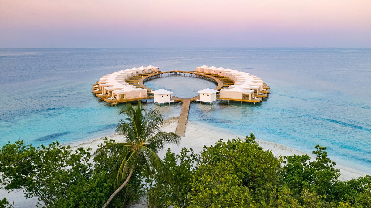 Sandies Bathala Hotel  Malediven buchen