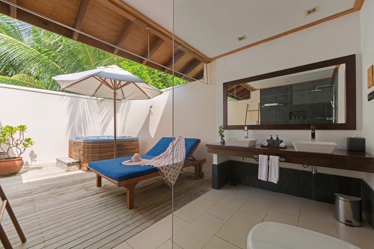 Hotel Vilamendhoo Island Resort & Spa, Malediven, Süd Ari Atoll, Bild 13