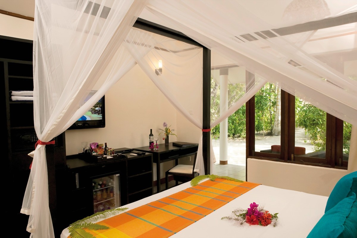 Hotel Vilamendhoo Island Resort & Spa, Malediven, Süd Ari Atoll, Bild 6