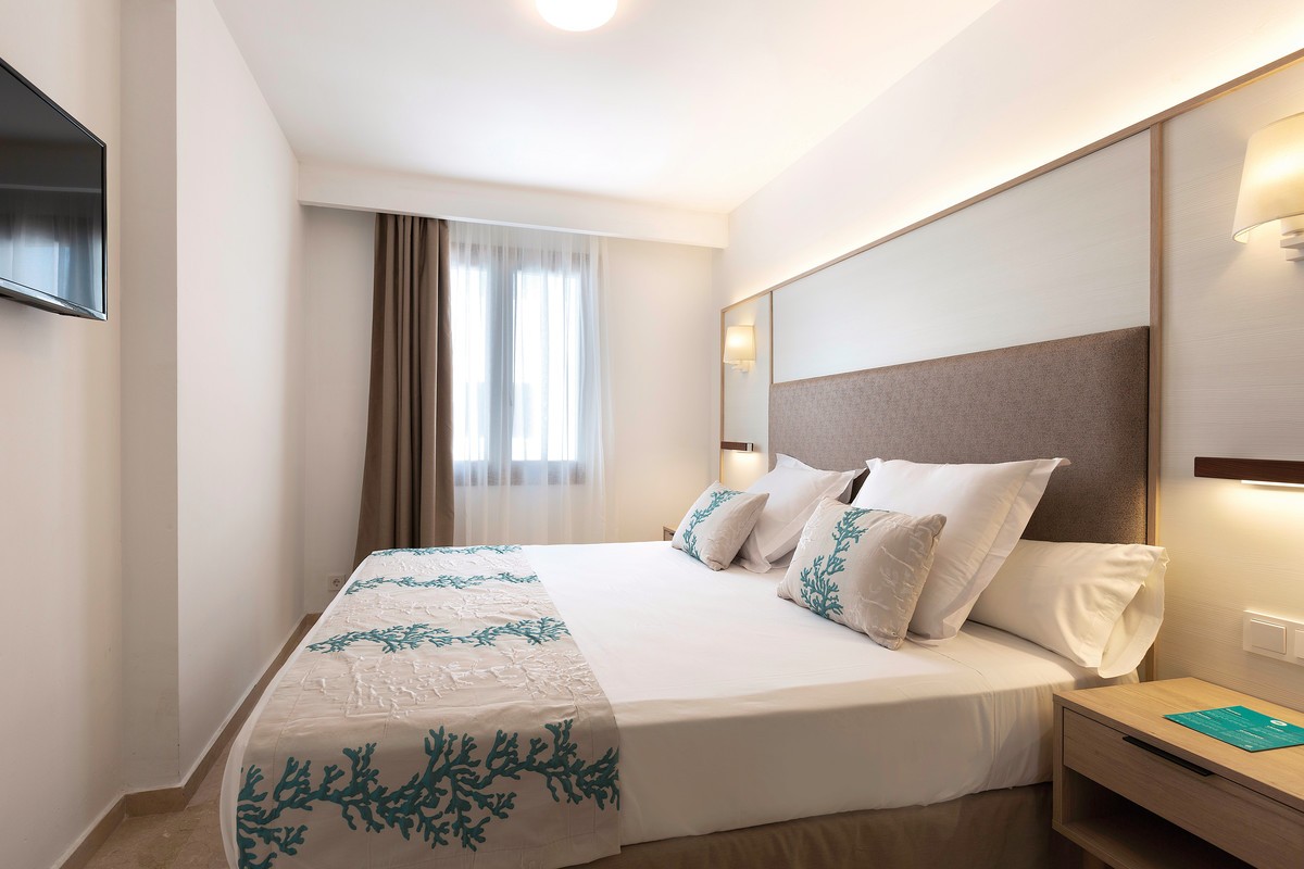 Hotel Alua Suites Las Rocas, Spanien, Mallorca, Cala d'Or, Bild 9