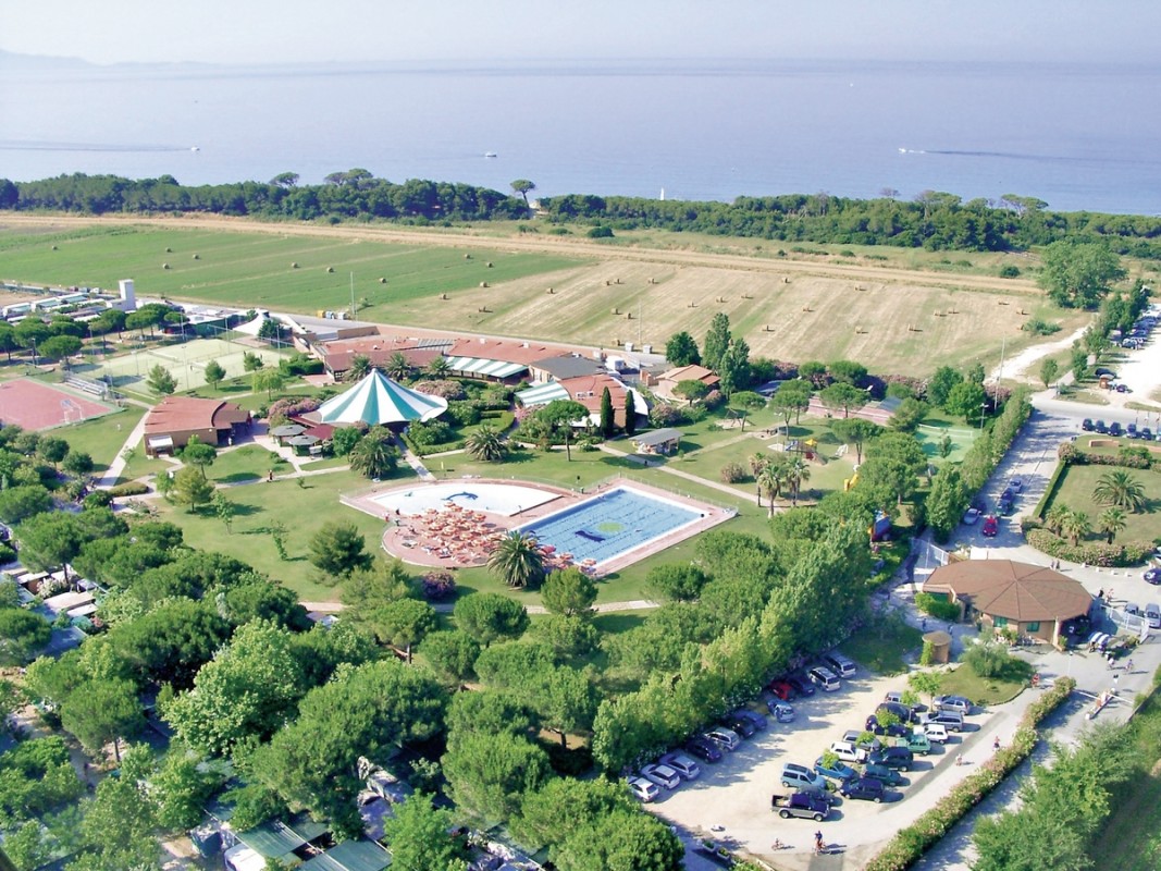 Hotel Pappasole Camping Village Mobilhome Premium, Italien, Toskana, Riotorto, Bild 6