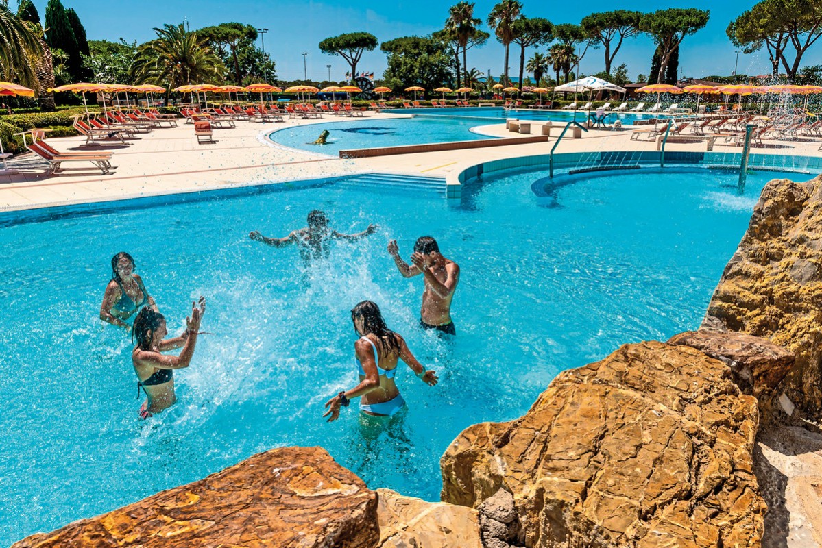 Hotel Pappasole Camping Village Mobilhome Premium, Italien, Toskana, Riotorto, Bild 9