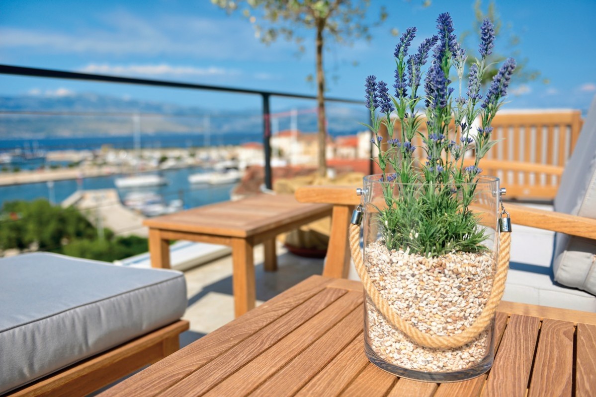 Hotel Osam - Adults only, Kroatien, Südadriatische Inseln, Supetar, Bild 12