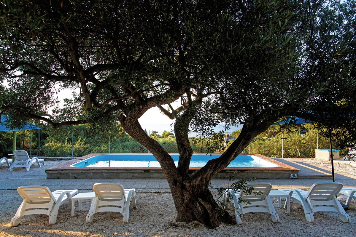 Hotel Watermann Beach Village Camp & Glamping, Kroatien, Südadriatische Inseln, Supetar, Bild 2