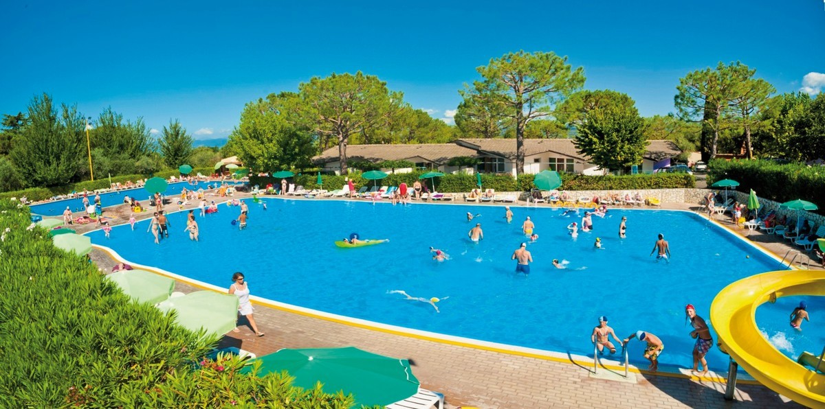 Hotel Camping Cisano & San Vito (by Happy Camp), Italien, Gardasee, Bardolino, Bild 1