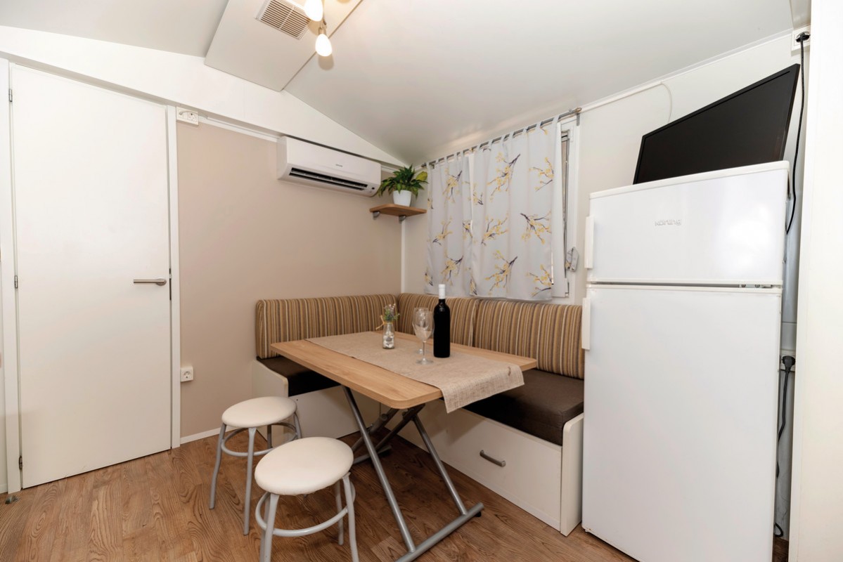 Hotel Camping Kozarica, Kroatien, Adriatische Küste, Pakostane, Bild 16