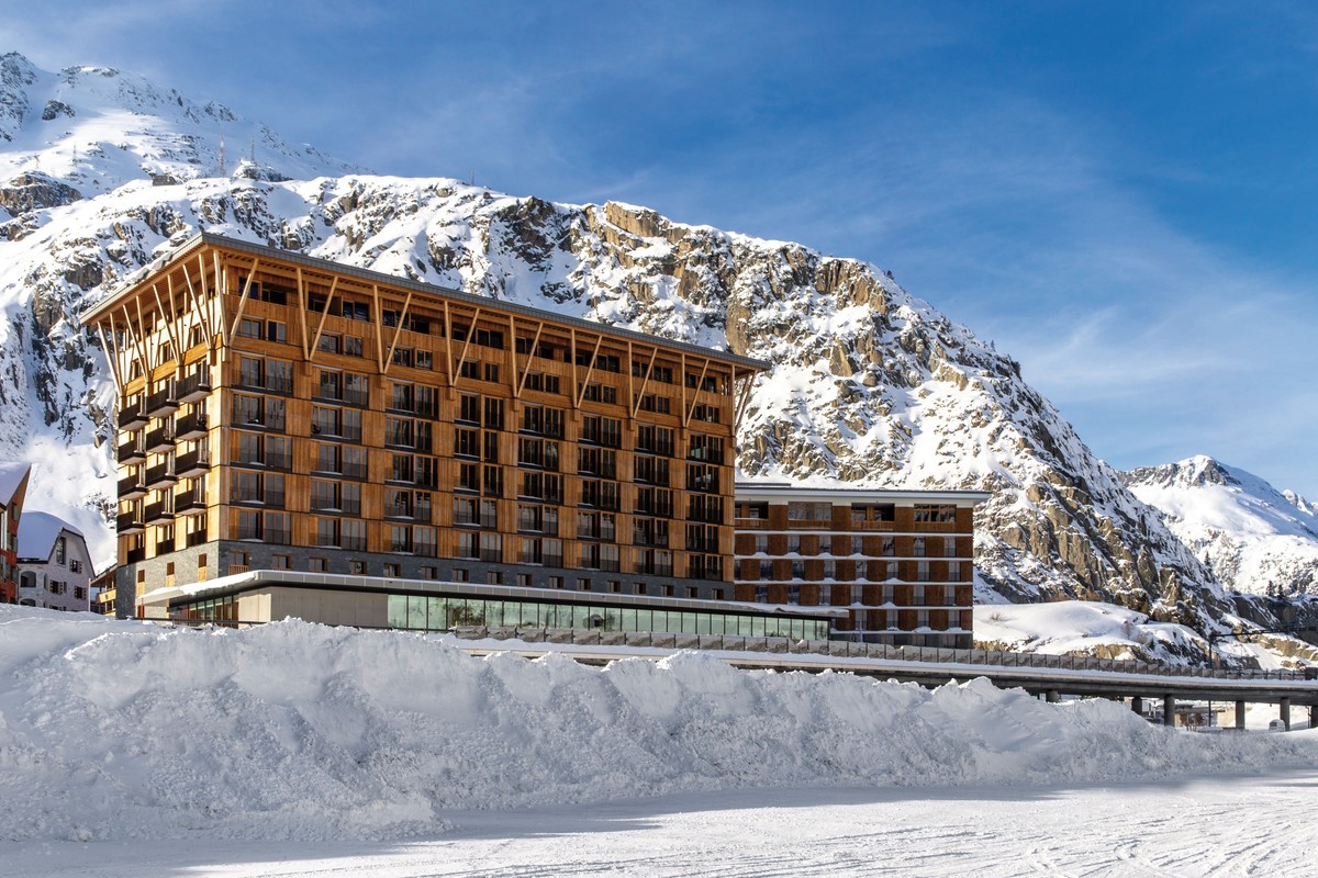 Radisson Blu Hotel Reussen, Schweiz, Zentralschweiz, Andermatt, Bild 1